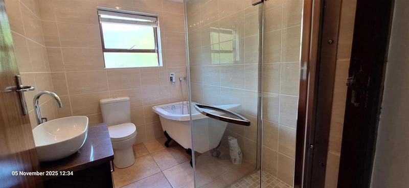 4 Bedroom Property for Sale in Outeniqua Strand Western Cape